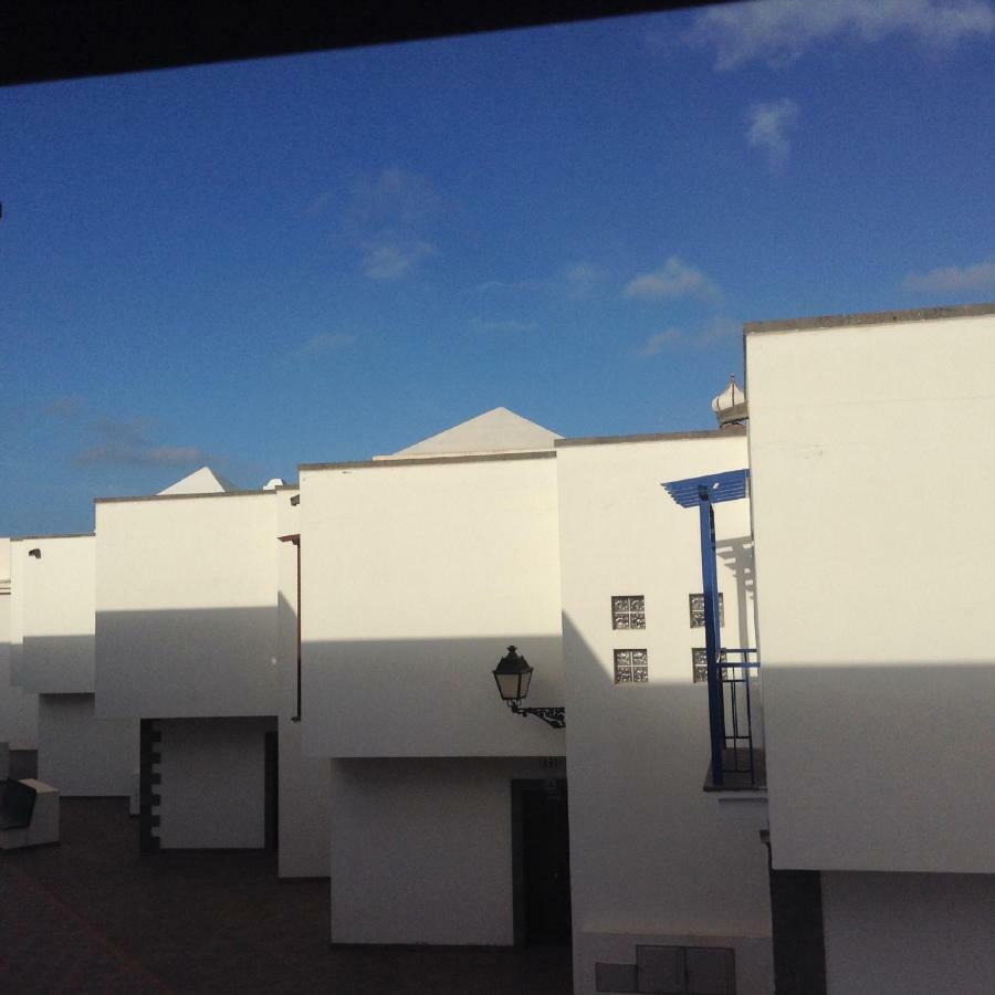 Villaantonia Private Huge Heated Pool And Super Fast Wifi * Playa Blanca (Lanzarote)